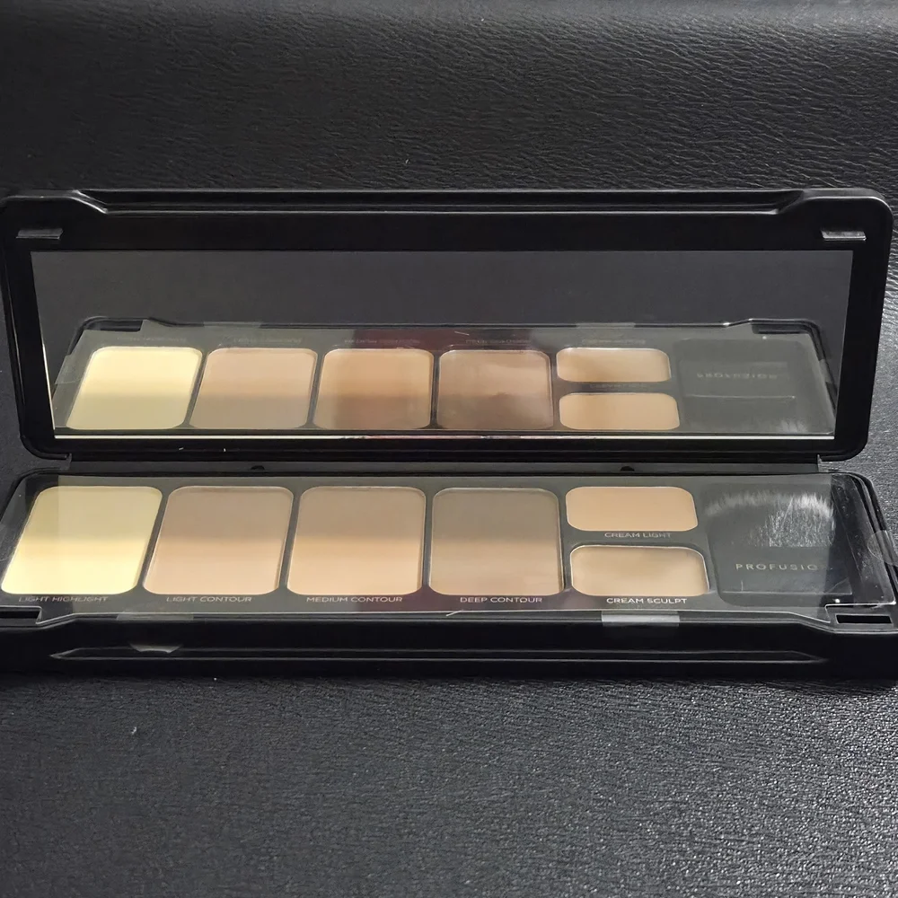 Profusion Cosmetics Six Shade Contour Palette and Brush